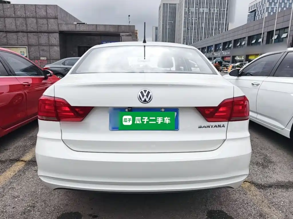 Volkswagen Santana — миниатюра 6