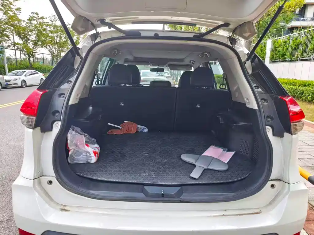 Nissan X-Trail — миниатюра 6