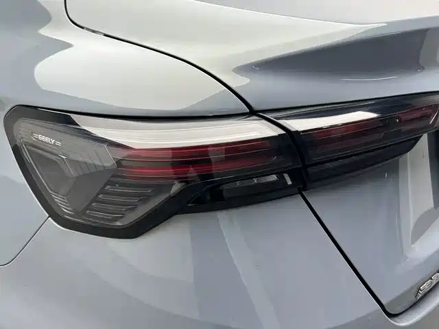 Geely Binrui — миниатюра 18
