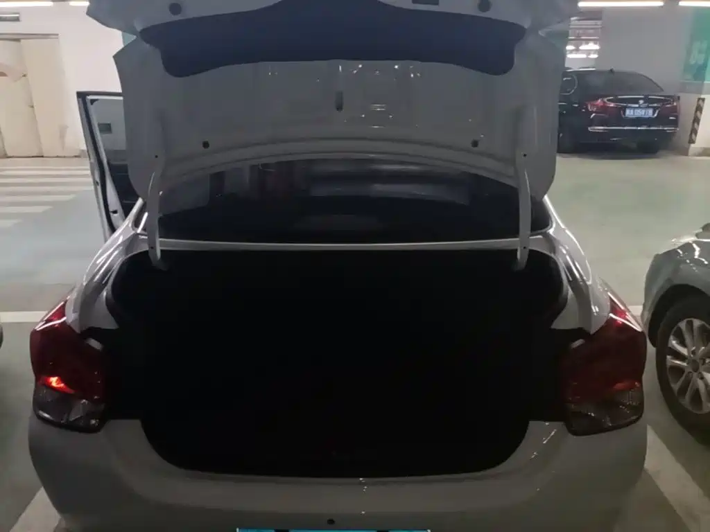 Hyundai Verna — миниатюра 19