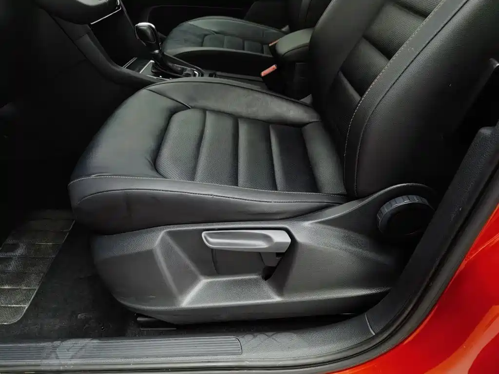 Volkswagen Golf Sportsvan — миниатюра 20