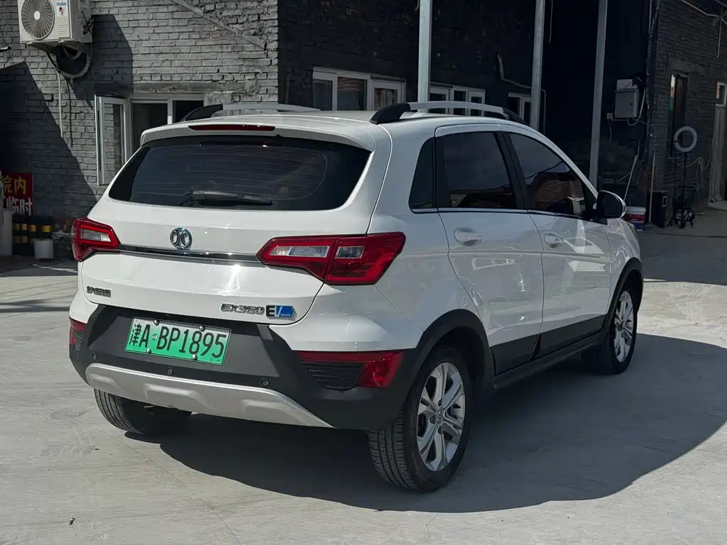 BAIC New Energy EX — миниатюра 6
