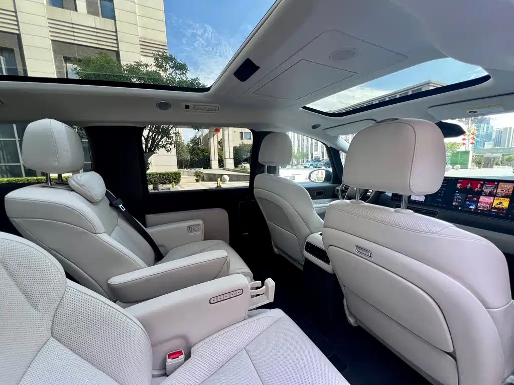 Li Auto Li MEGA — миниатюра 33