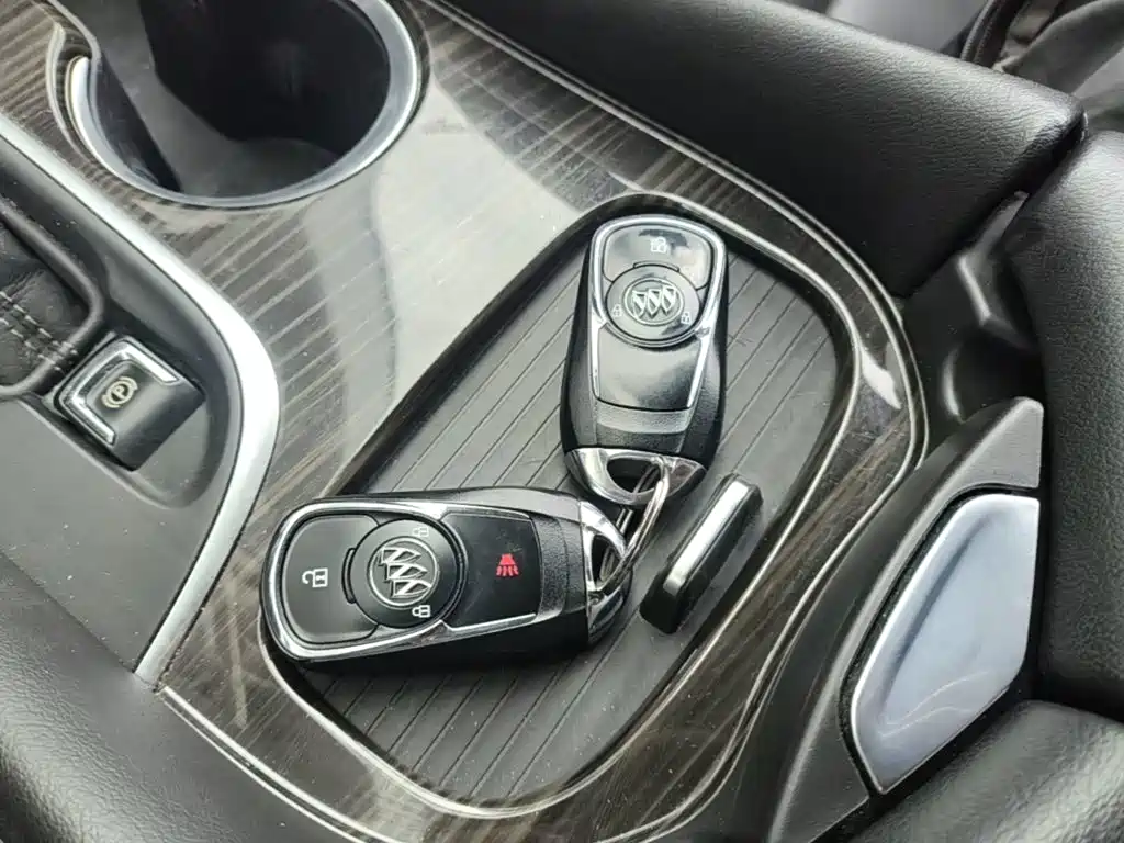 Buick Envision Plus — миниатюра 9
