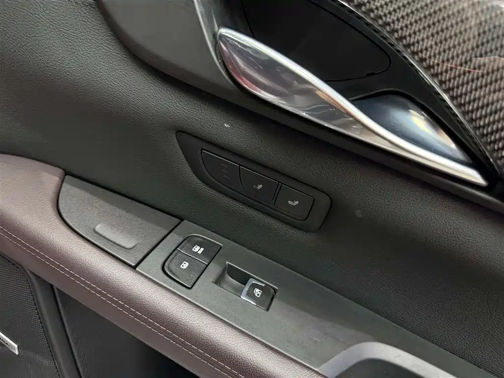 Cadillac CT6 — миниатюра 23