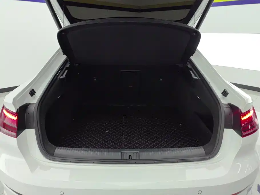 Volkswagen CC — миниатюра 4