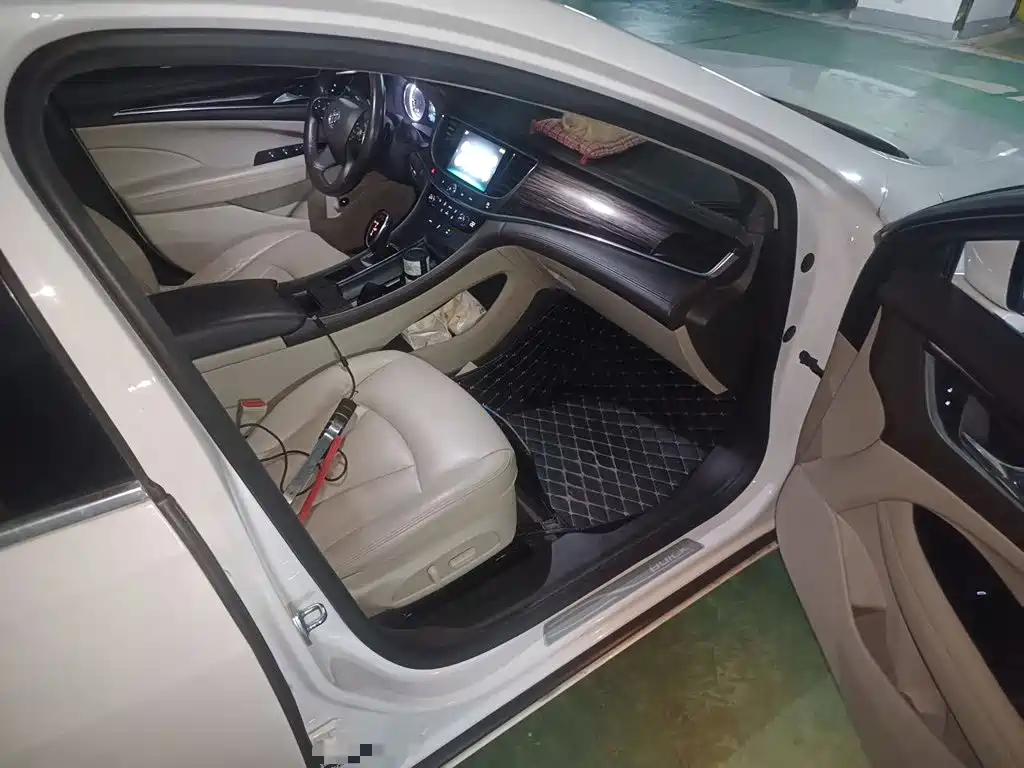 Buick LaCrosse — миниатюра 20