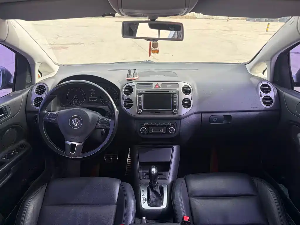 Volkswagen Golf (Import) — миниатюра 5