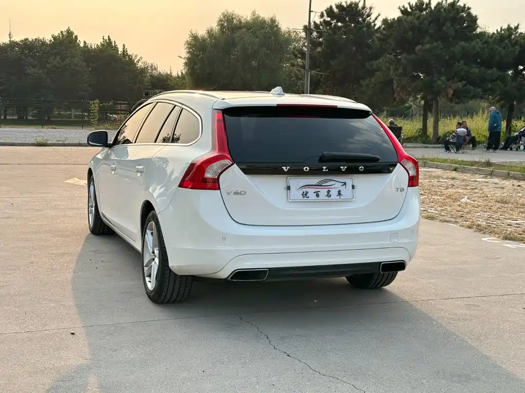 Volvo V60 — миниатюра 4