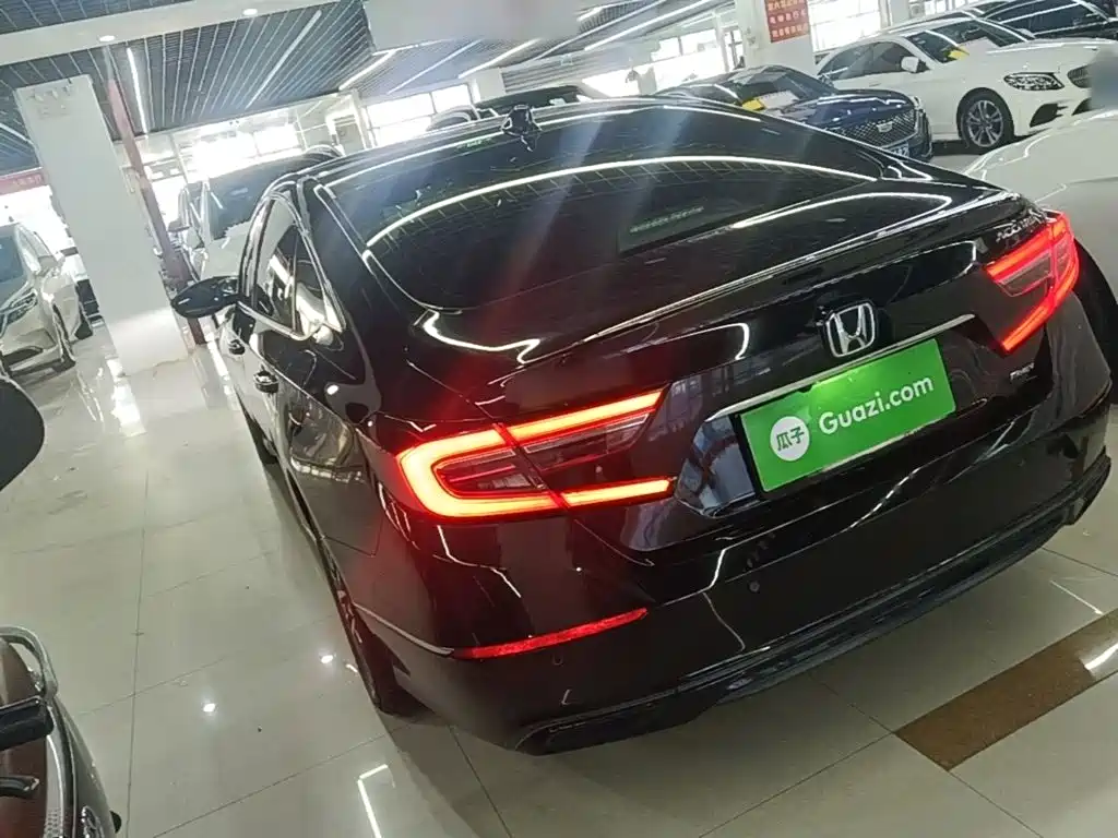 Honda Accord — миниатюра 5