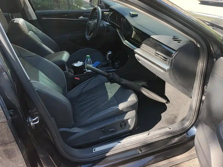 Volkswagen Passat — миниатюра 8