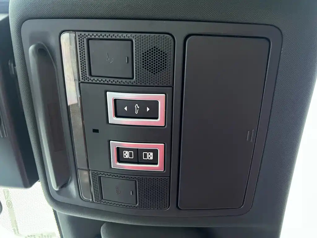 Jaguar XEL — миниатюра 16