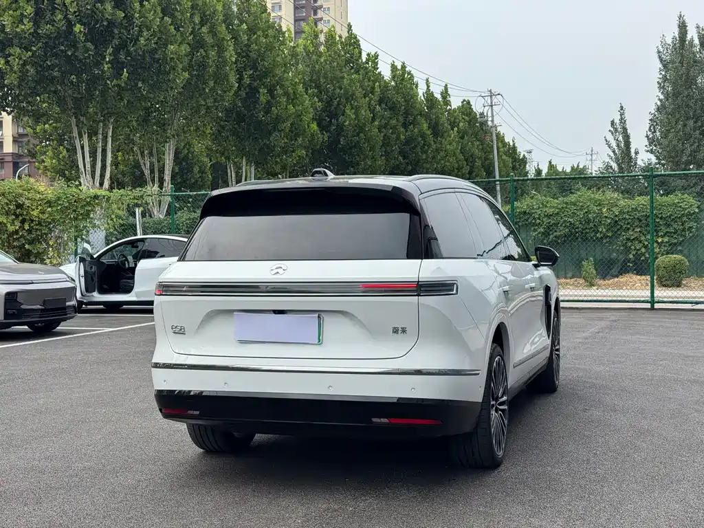 NIO ES8 — миниатюра 5