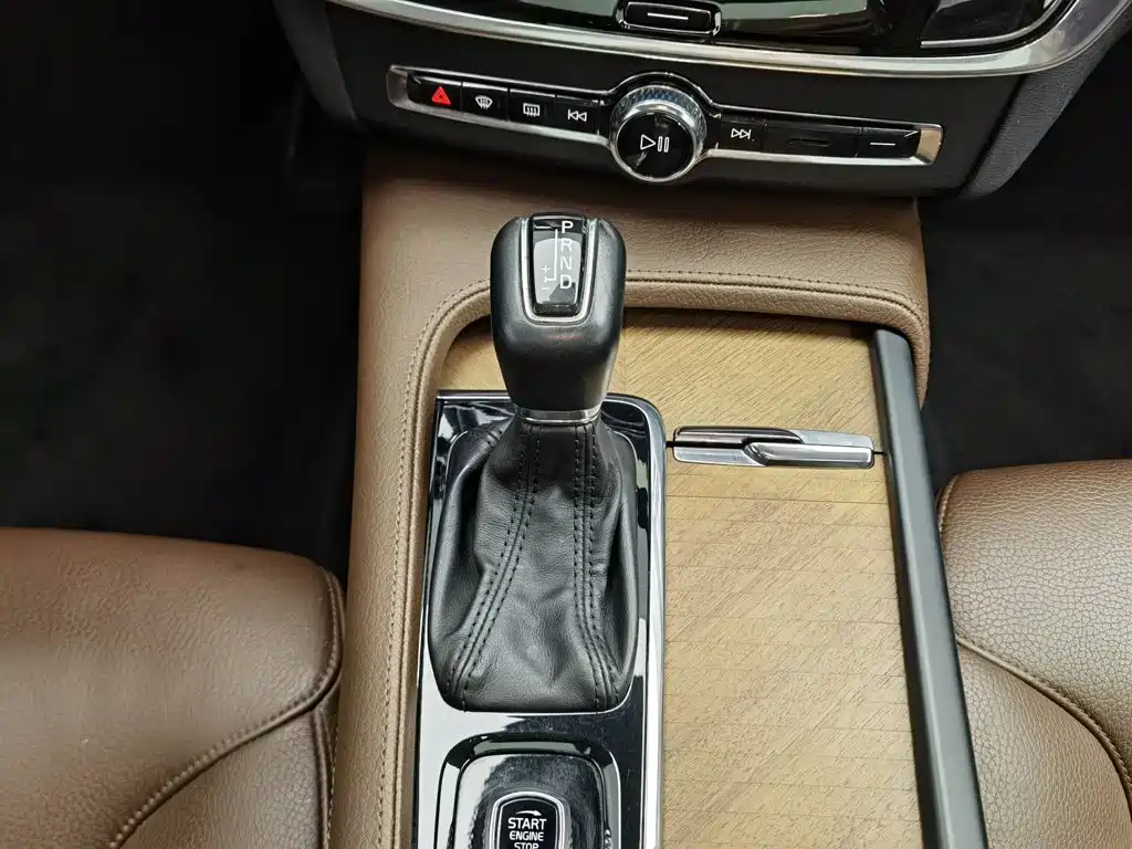 Volvo S90 — миниатюра 13