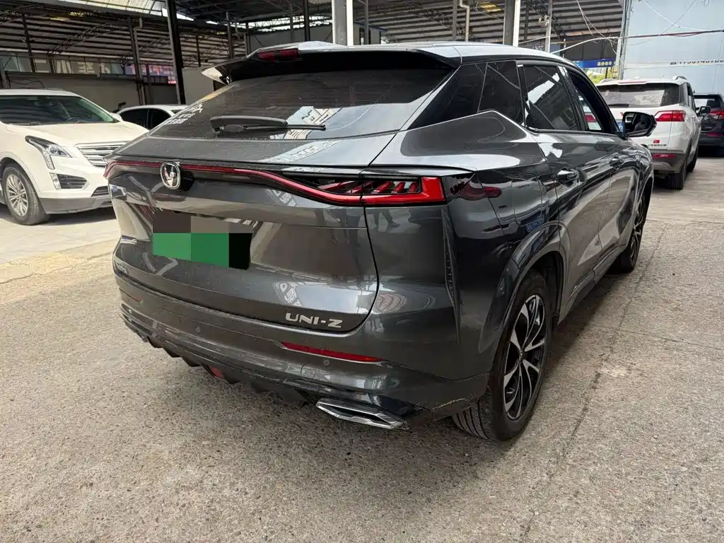 Changan UNI-Z New Energy — миниатюра 4