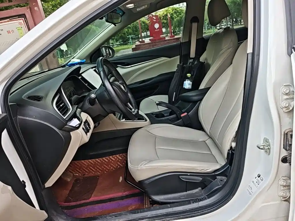 Buick Excelle — миниатюра 15
