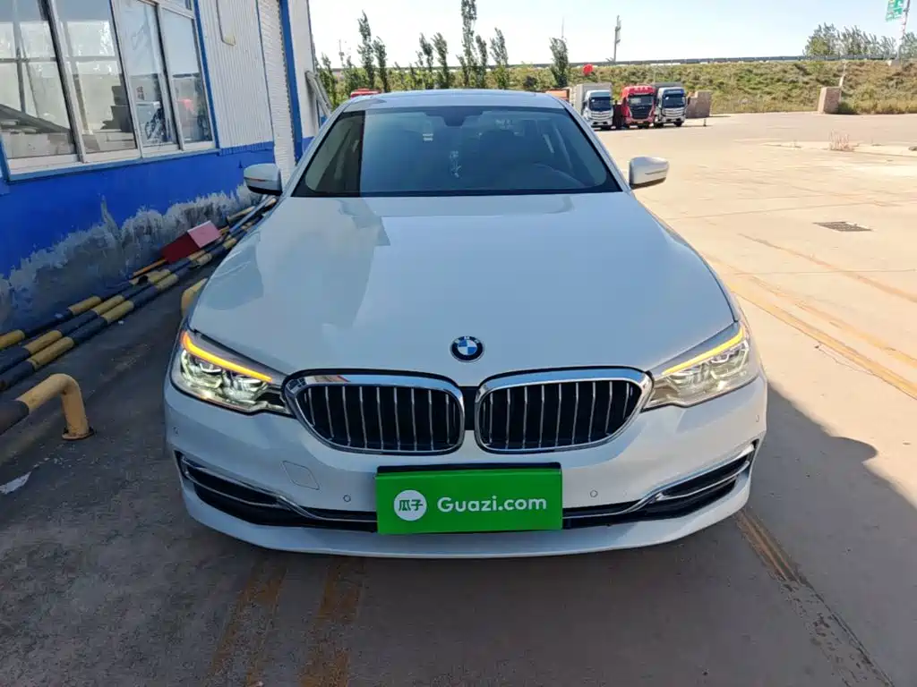 BMW 5 Series — миниатюра 3