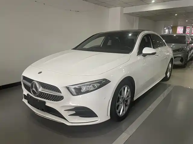 MERCEDES-BENZ  A CLASS 2022