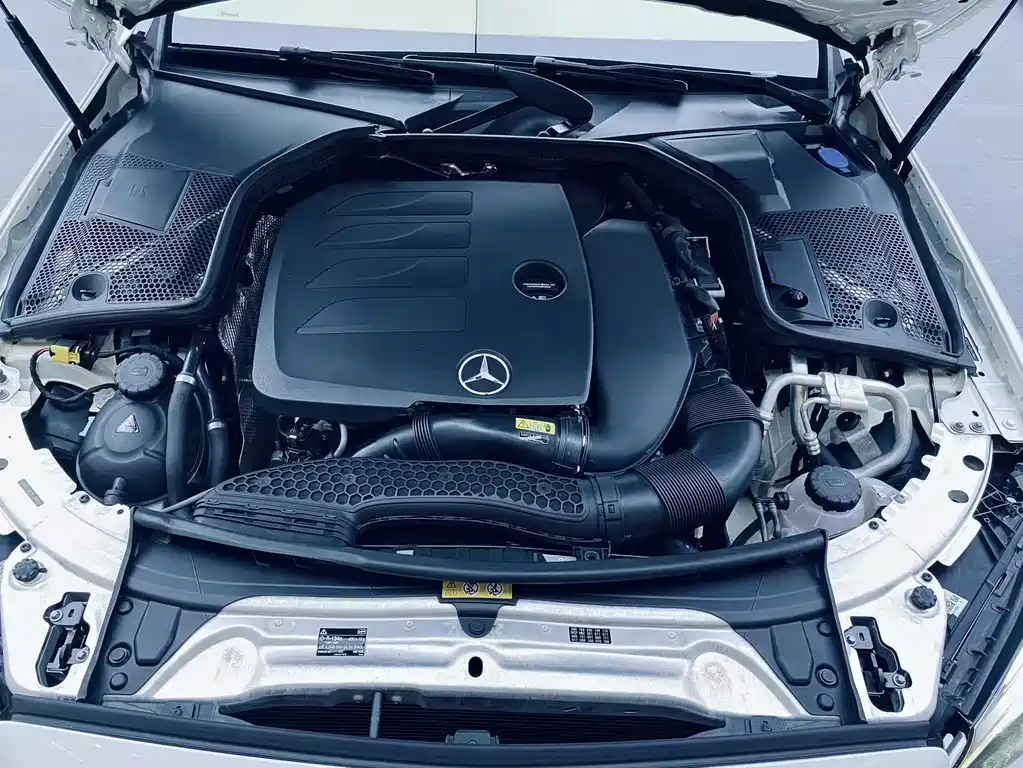 Mercedes-Benz C-Class — миниатюра 11
