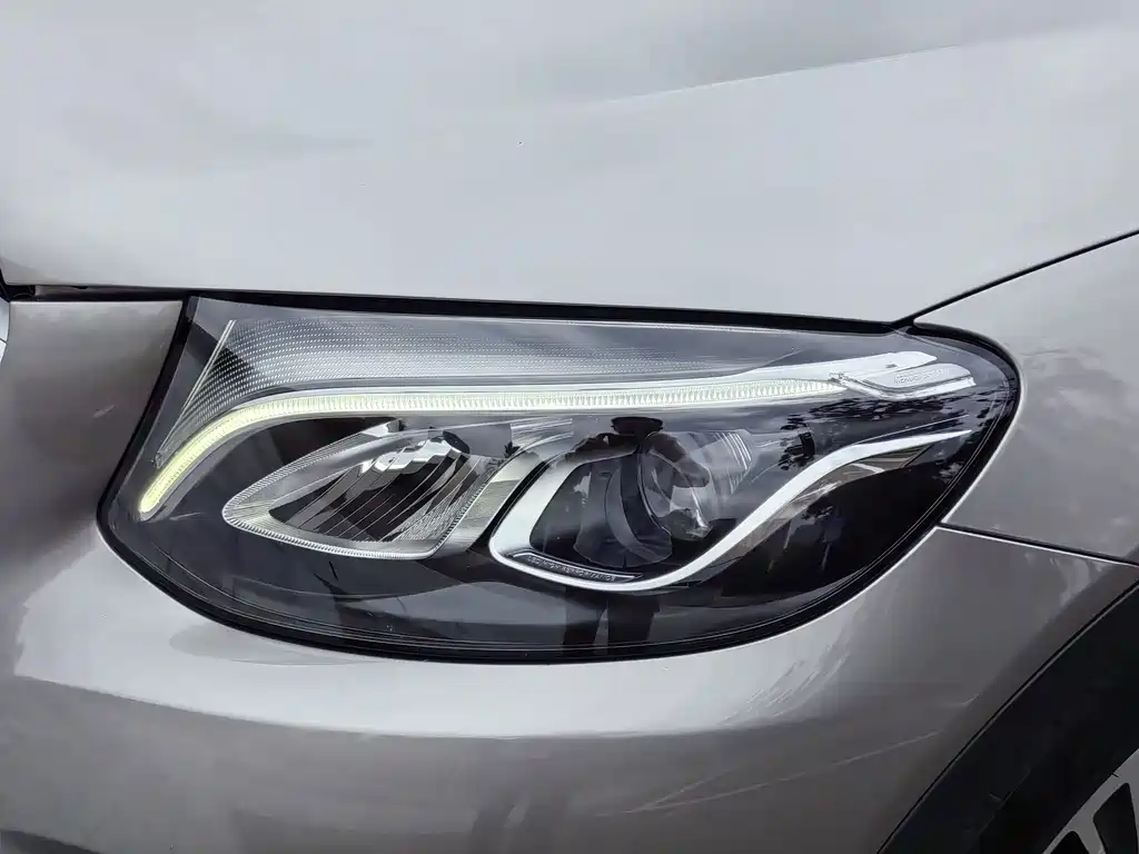 Mercedes-Benz GLC — миниатюра 9