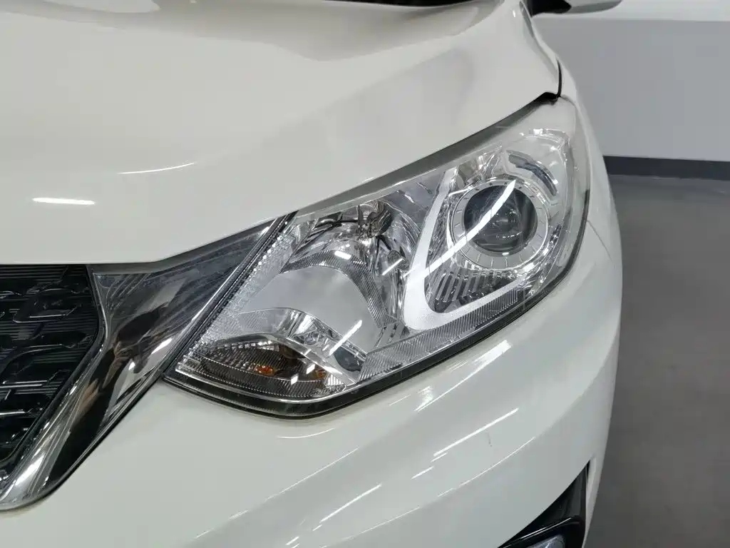 BAIC Senova X35 — миниатюра 7