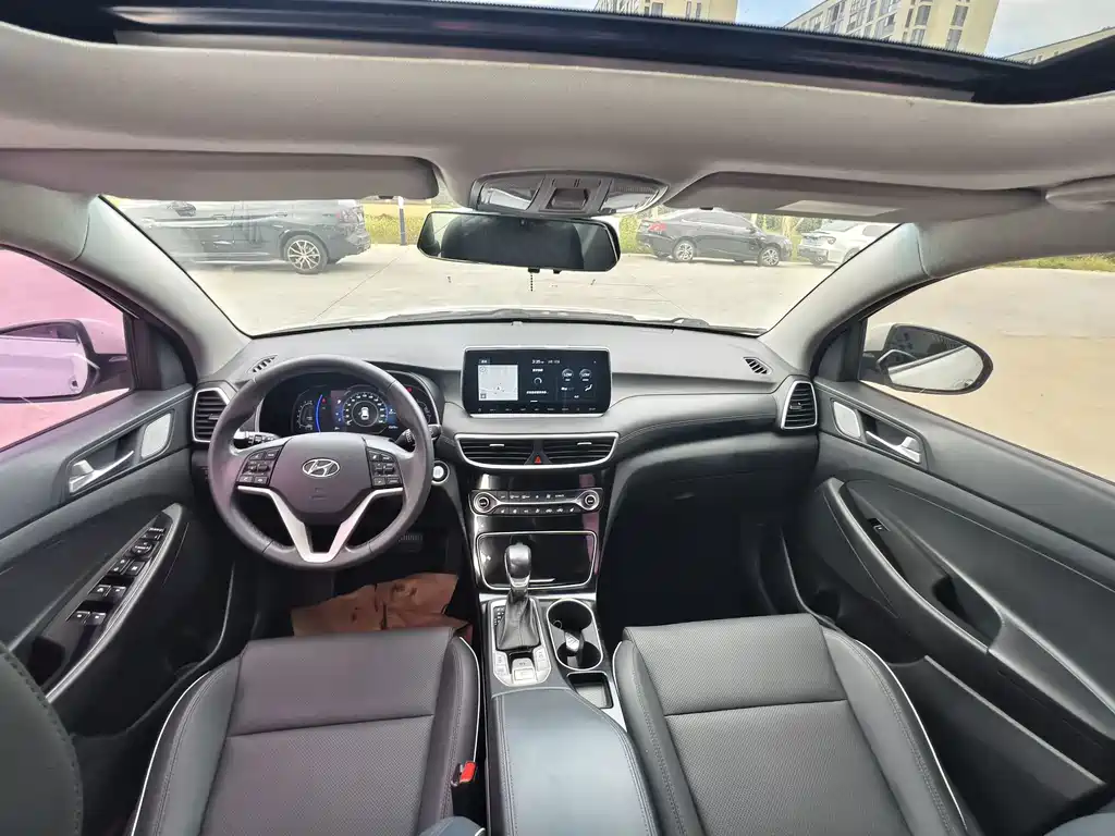Hyundai Tucson — миниатюра 13