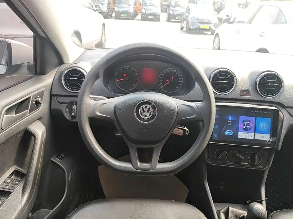 Volkswagen Jetta — миниатюра 11