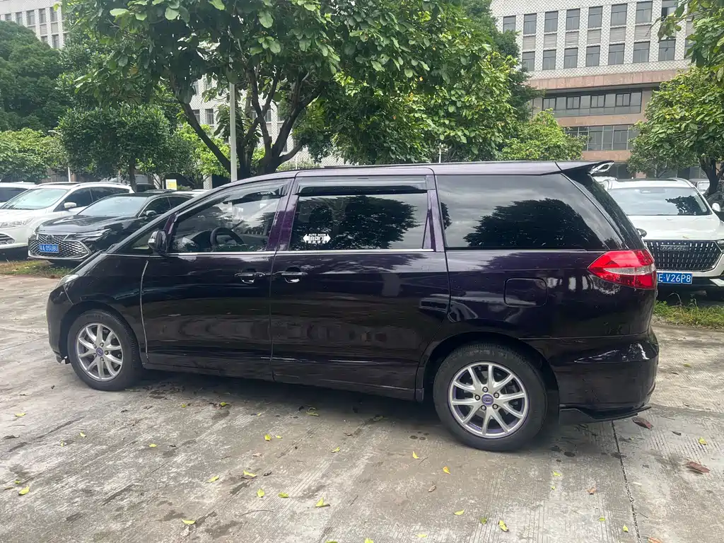 BYD M6 2015 2.4L AT Luxury