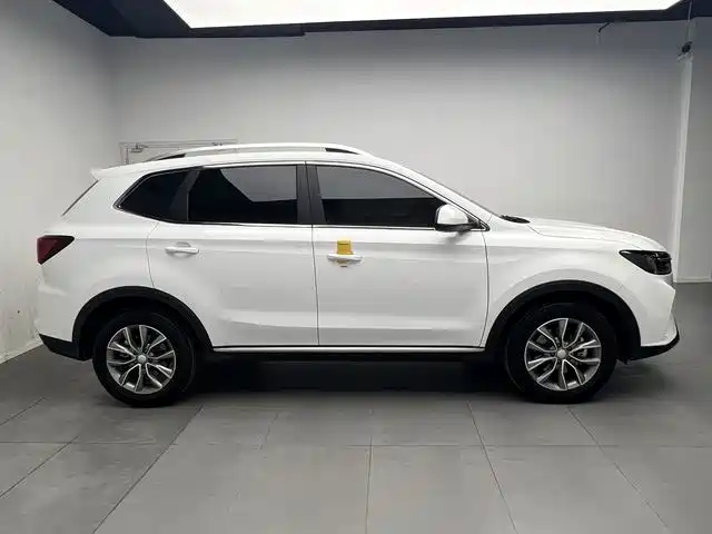 Roewe RX5 — миниатюра 7