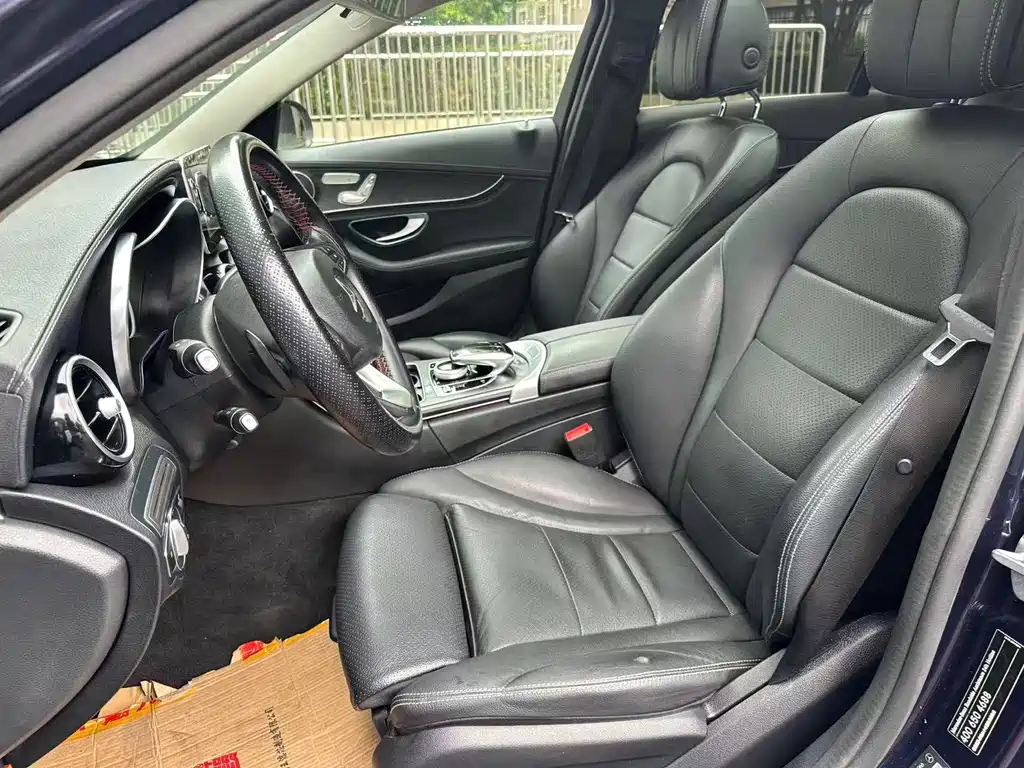 Mercedes-Benz C-Class — миниатюра 8