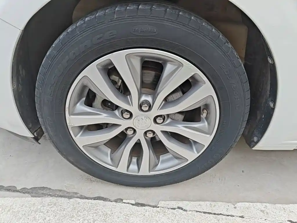 Buick Excelle — миниатюра 23