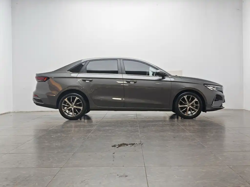 Geely Emgrand — миниатюра 11