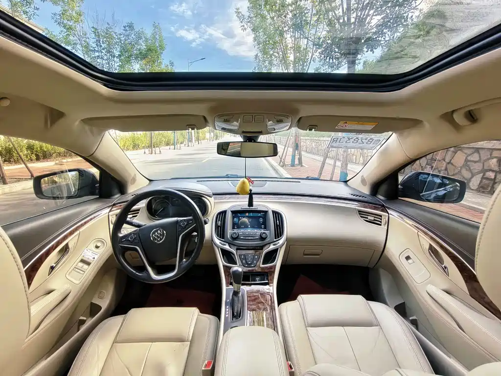 Buick LaCrosse — миниатюра 5