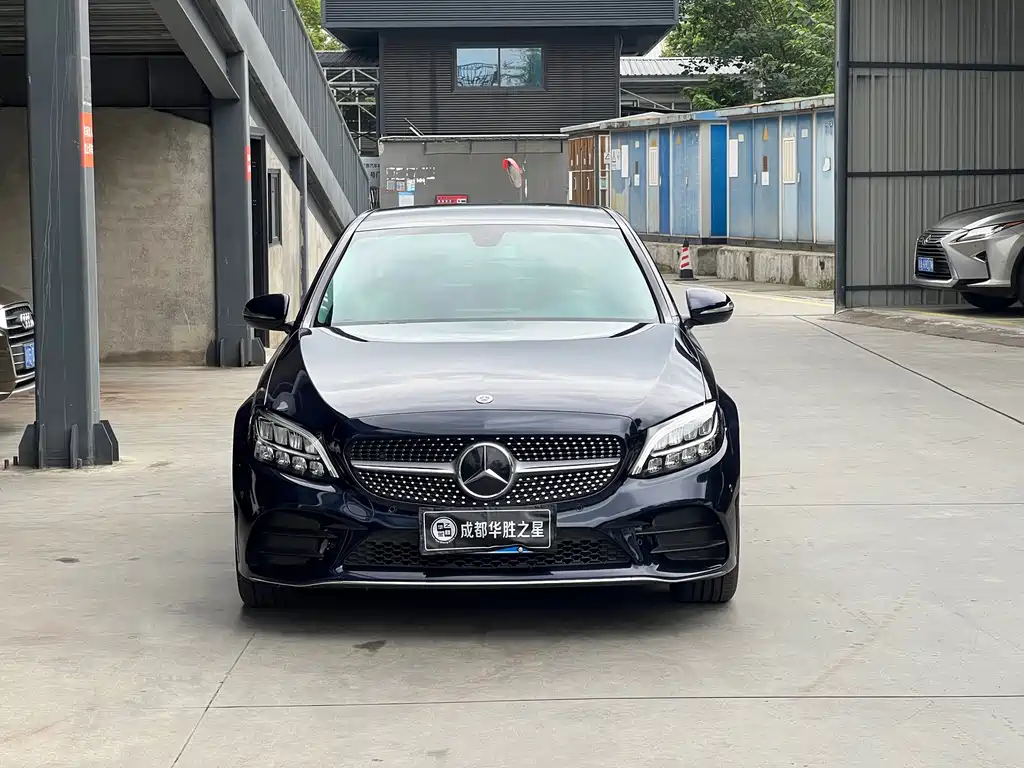 Mercedes-Benz C-Class — миниатюра 2