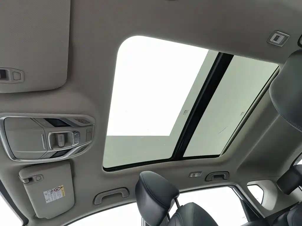 Geely Binyue NEV — миниатюра 14