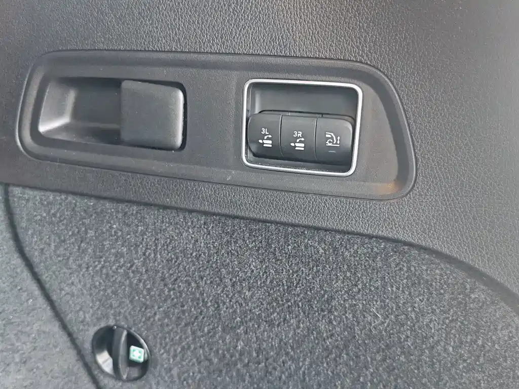 Mercedes-Benz GLS — миниатюра 9