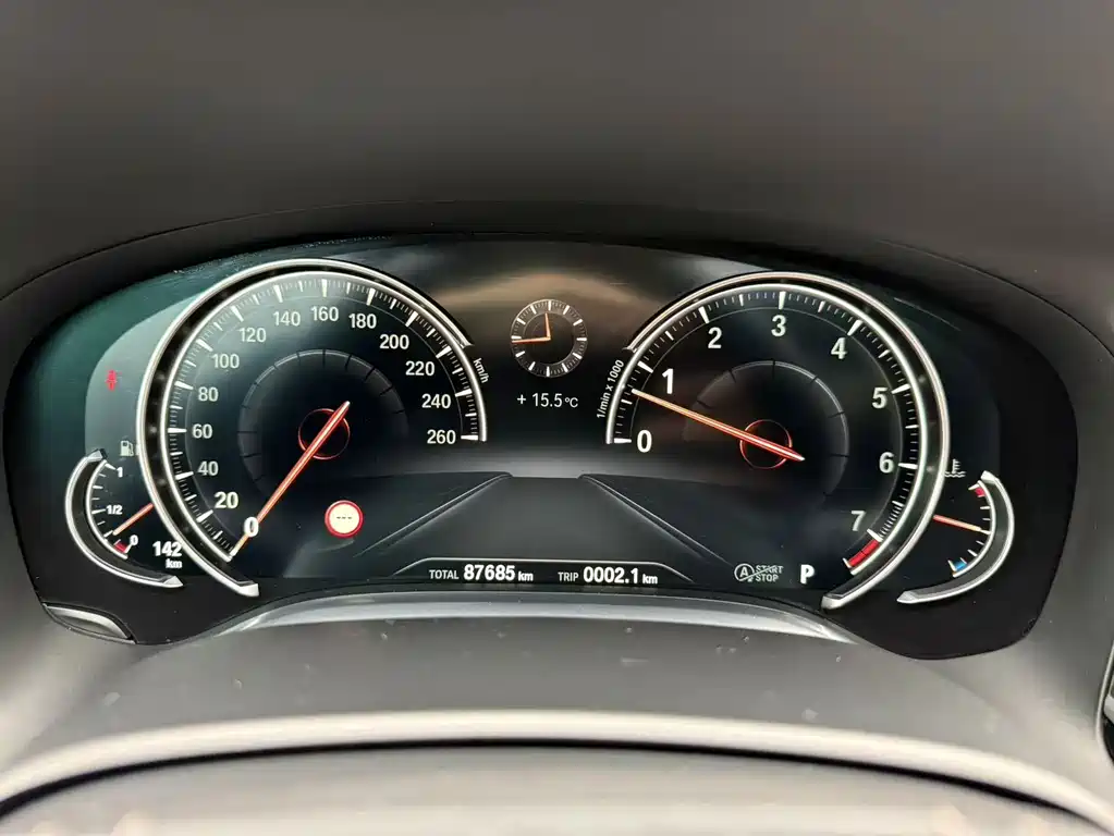 BMW 7 Series — миниатюра 6