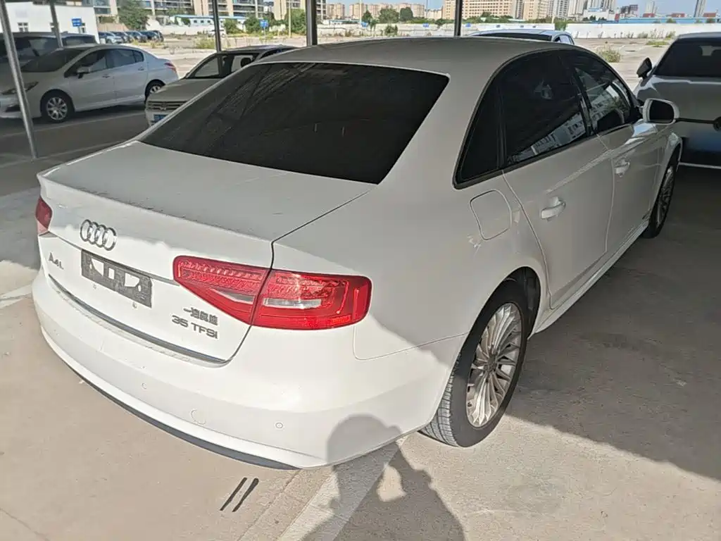 Audi A4L — миниатюра 7