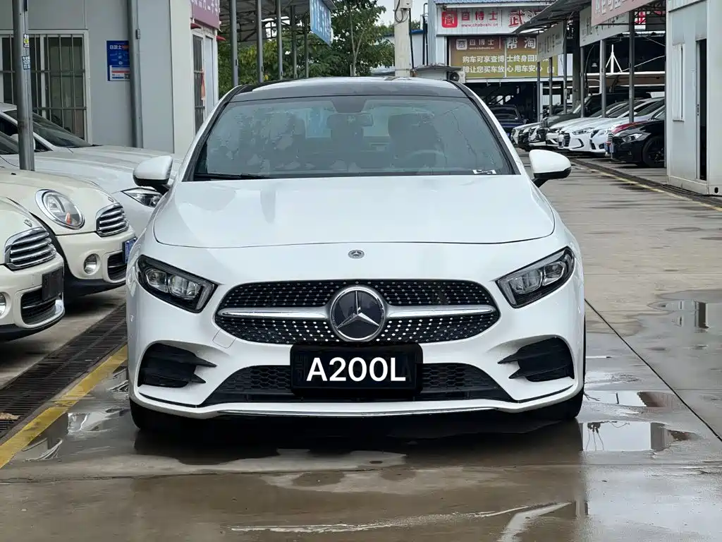 Mercedes-Benz A-Class — миниатюра 3