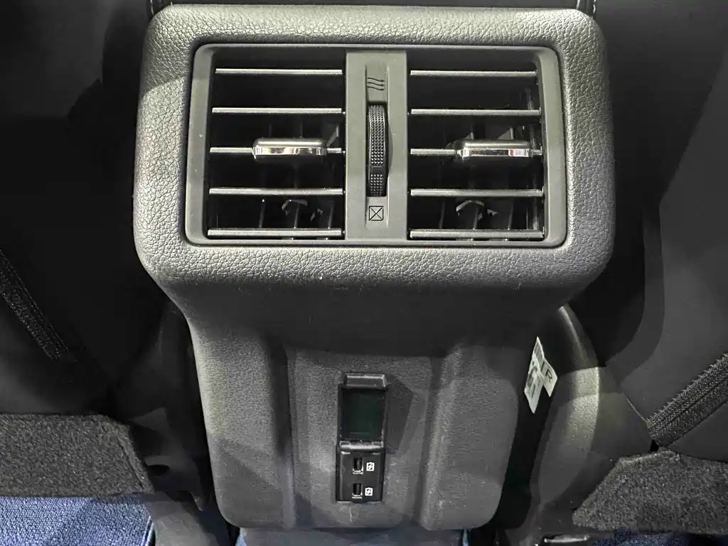 Mitsubishi Outlander — миниатюра 15