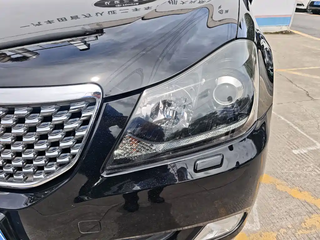 Toyota Crown 2011 2.5L Royal