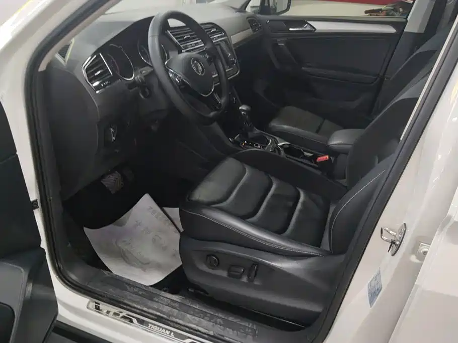 Volkswagen Tiguan L — миниатюра 9