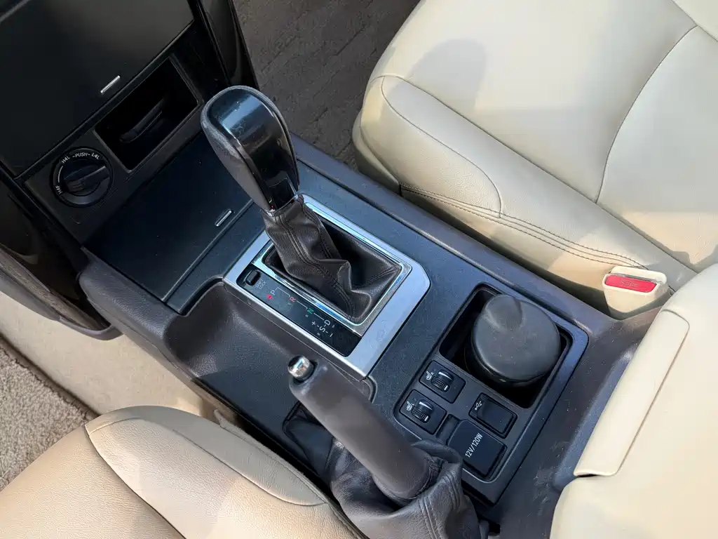 Toyota Prado — миниатюра 9