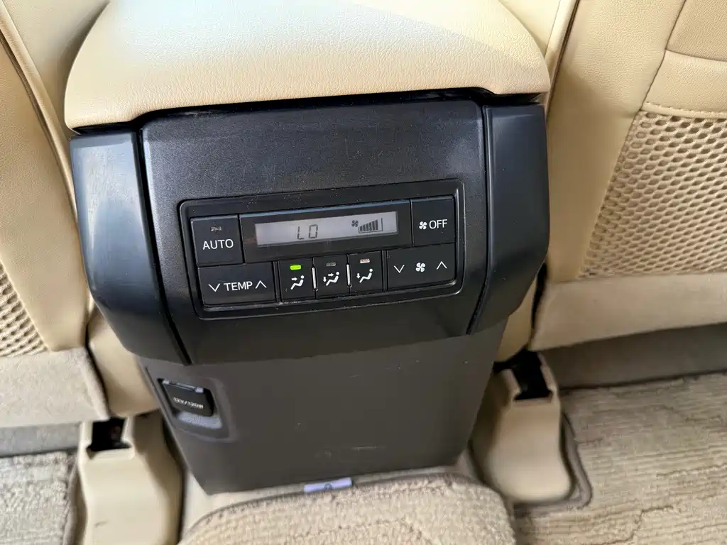 Toyota Prado — миниатюра 12