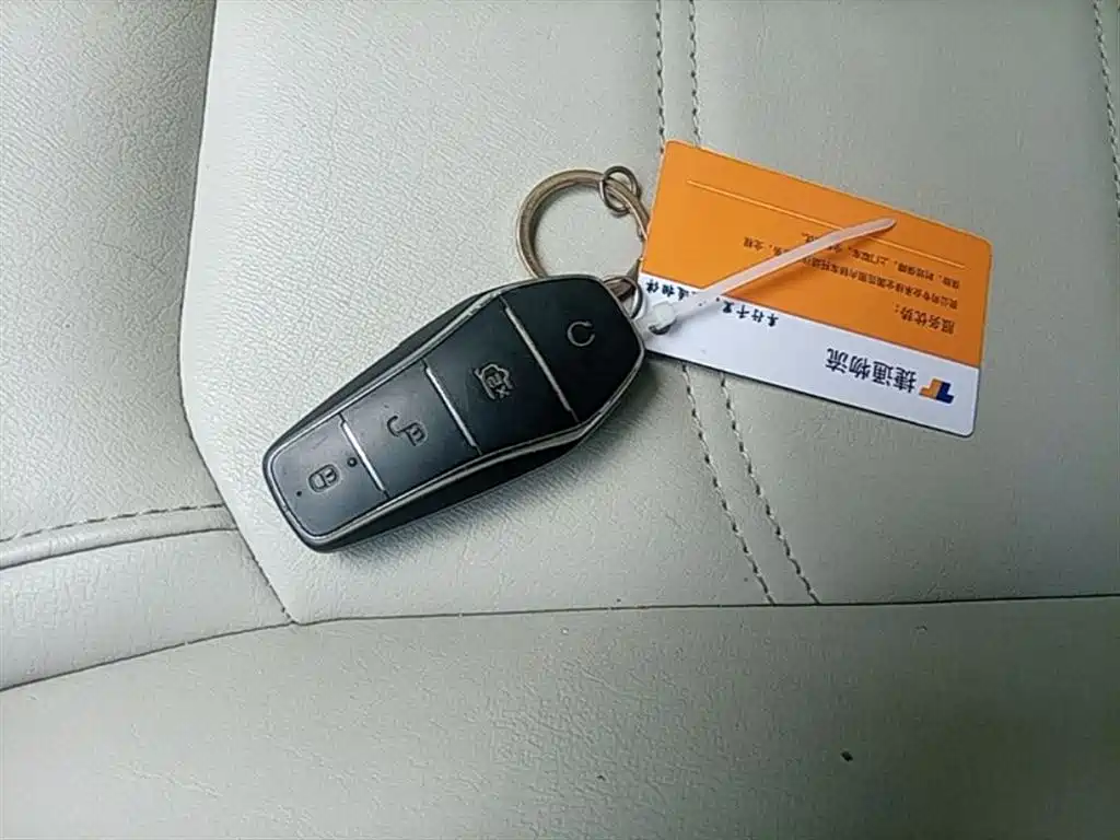 BYD Yuan Pro - фото 9