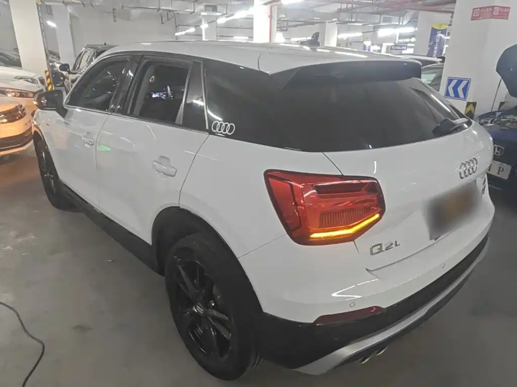 Audi Q2L — миниатюра 5