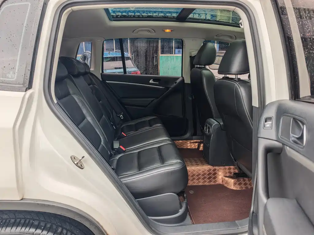 Volkswagen Tiguan — миниатюра 8