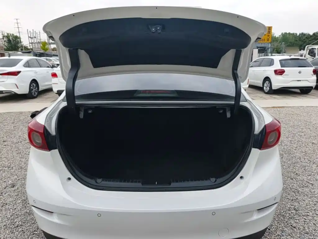 Mazda 3 Axela — миниатюра 19