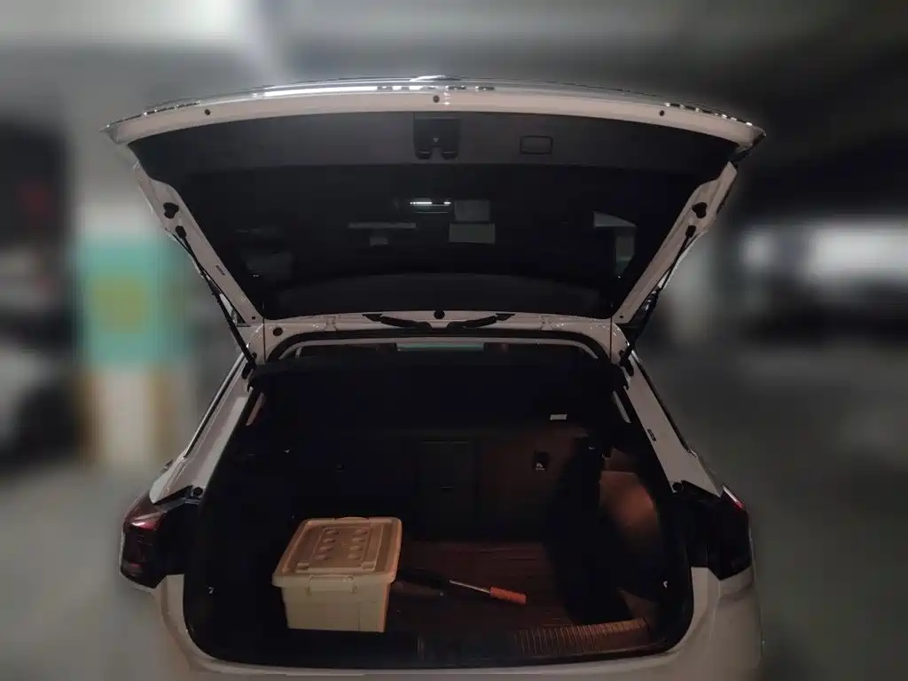 Volkswagen T-Roc — миниатюра 15