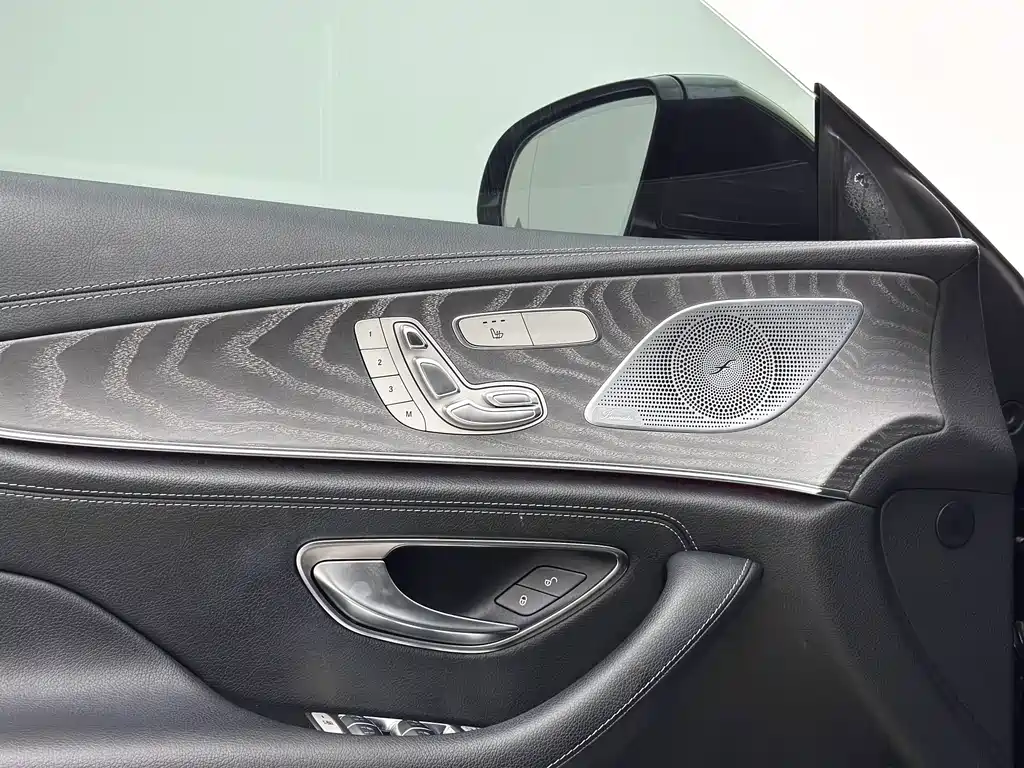 Mercedes-Benz CLS — миниатюра 15